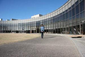 イーストプラザいこまい館の外観の様子の写真