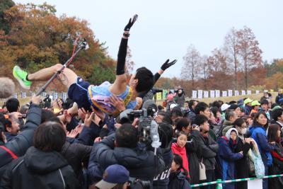 胴上げ
