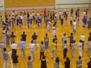 民踊講習会の様子