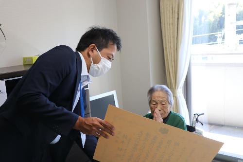 高齢者敬老訪問1