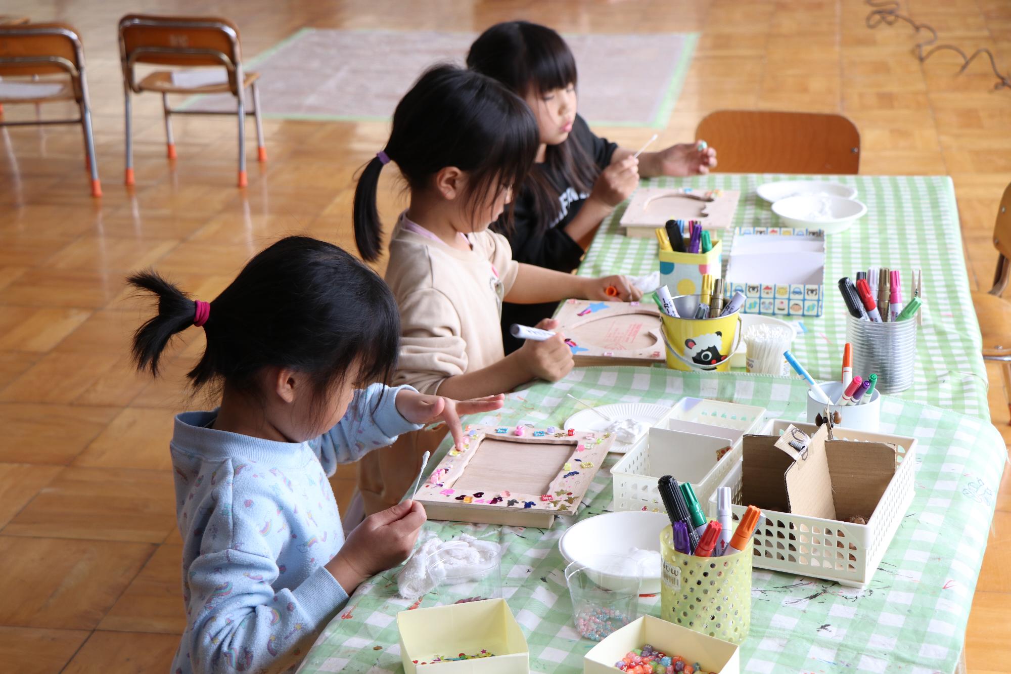 中部保育園 大工さんとの卒園製作2