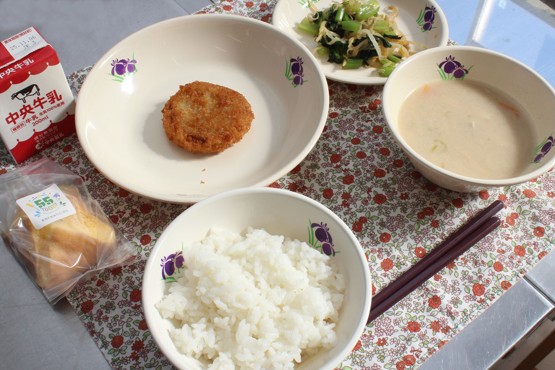 東郷中学校給食試食会（献立）