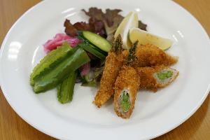 アスパラ肉巻きのレシピ